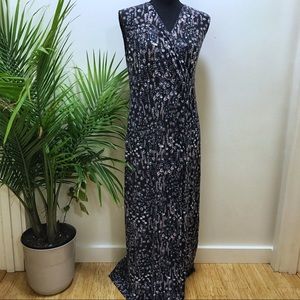 MotherHood Maternity sleeveless maxi dress